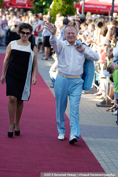 Десятый юбилейный: «Балтийские дебюты» открылись красной ковровой дорожкой