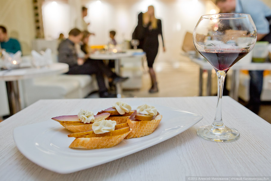  Нагруженные вилки: тапасы и пряная груша на «Открытой кухне»