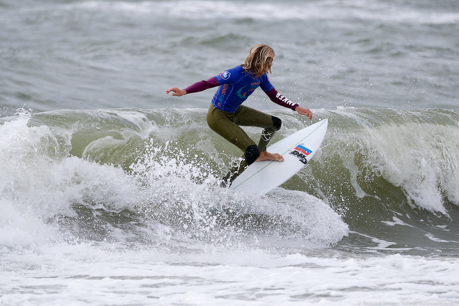 На волне «профи»: фоторепортаж с Чемпионата по серфингу в Зеленоградске