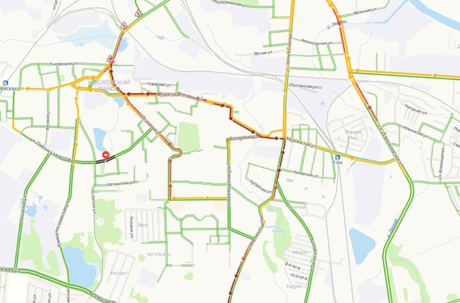 Из-за ремонта моста на Киевской в Московском районе возникли многокилометровые пробки