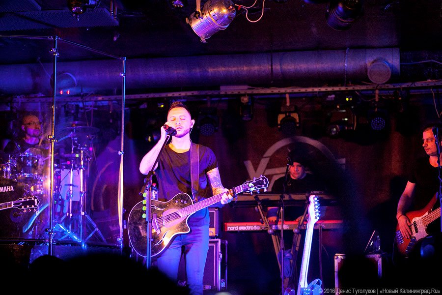 Просто такая сильная любовь: в «Ялте» с аншлагом прошел концерт «Зверей»