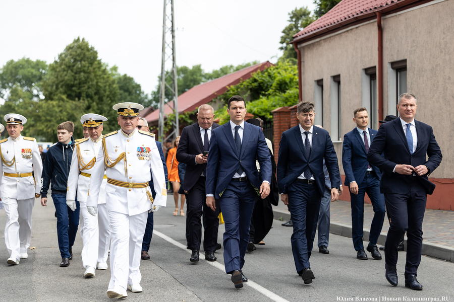 День ВМФ в Балтийске: как прошел парад кораблей Балтфлота (фото)