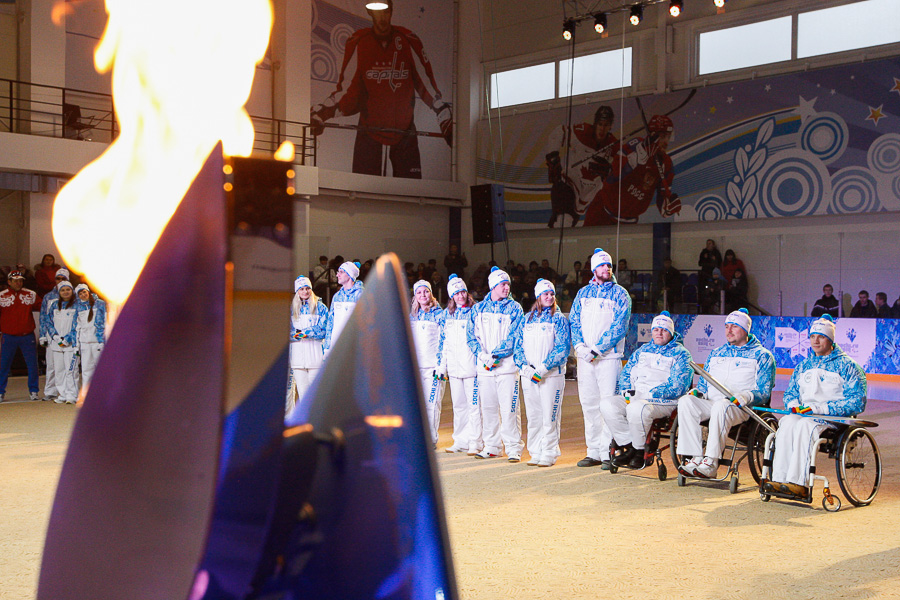 Гори-гори ясно: в Калининграде прошла эстафета паралимпийского огня