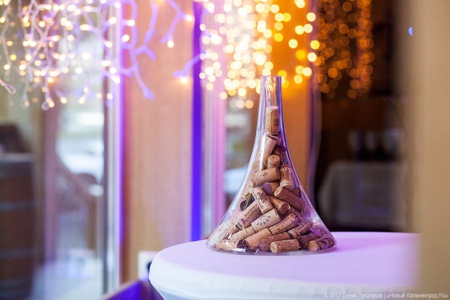 Сто оттенков красного и белого: что такое Cantina di Vino на улице Леонова