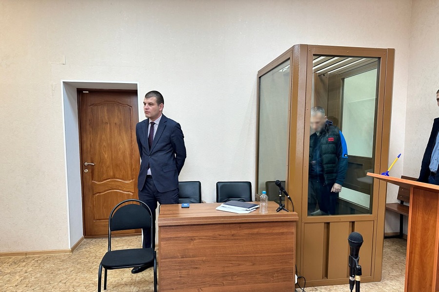 В Калининграде главу отдела полиции обвиняют в организации проституции и взятке