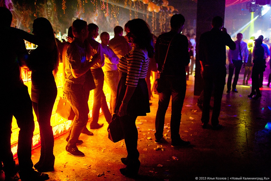 Странные танцы: в клубе «Exclusive» отметили Хеллоуин