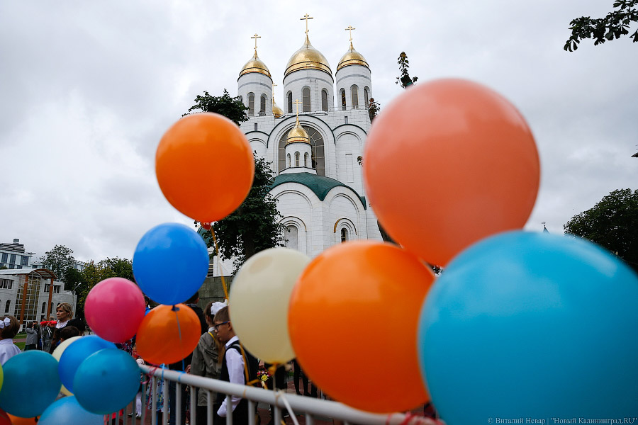 Олег Ступин предложил отказаться от запуска шаров на последних звонках и выпускных