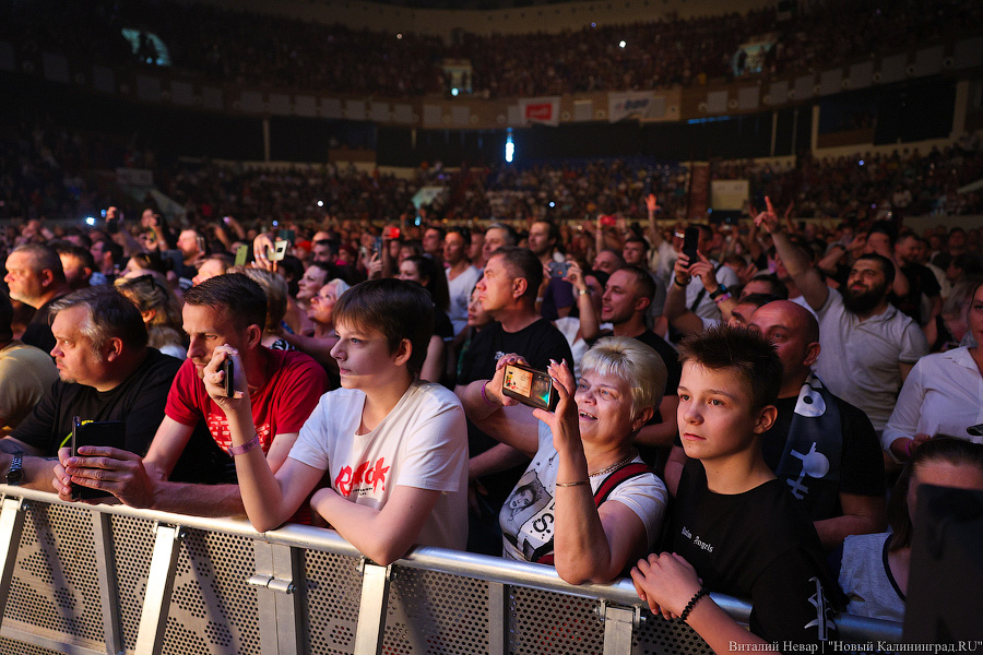 В Калининграде прошёл концерт группы «Кино». Голос Виктора Цоя оцифровали (фото)