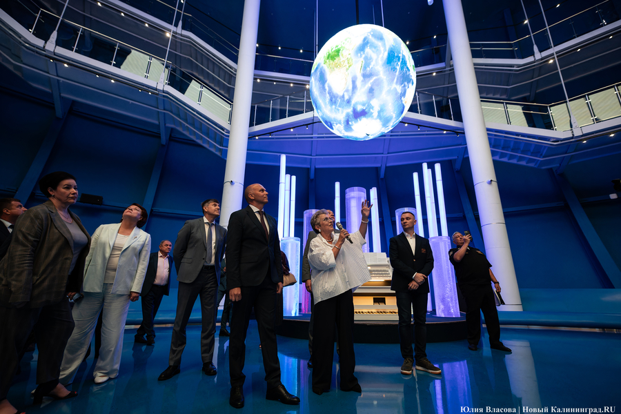 «Земля убывает»: как в Калининграде прошло официальное открытие «Планеты Океан»