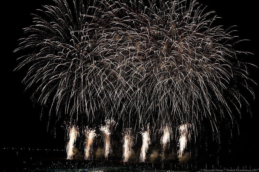 Прежние проблемы на новом месте: в Калининграде начался чемпионат фейерверков