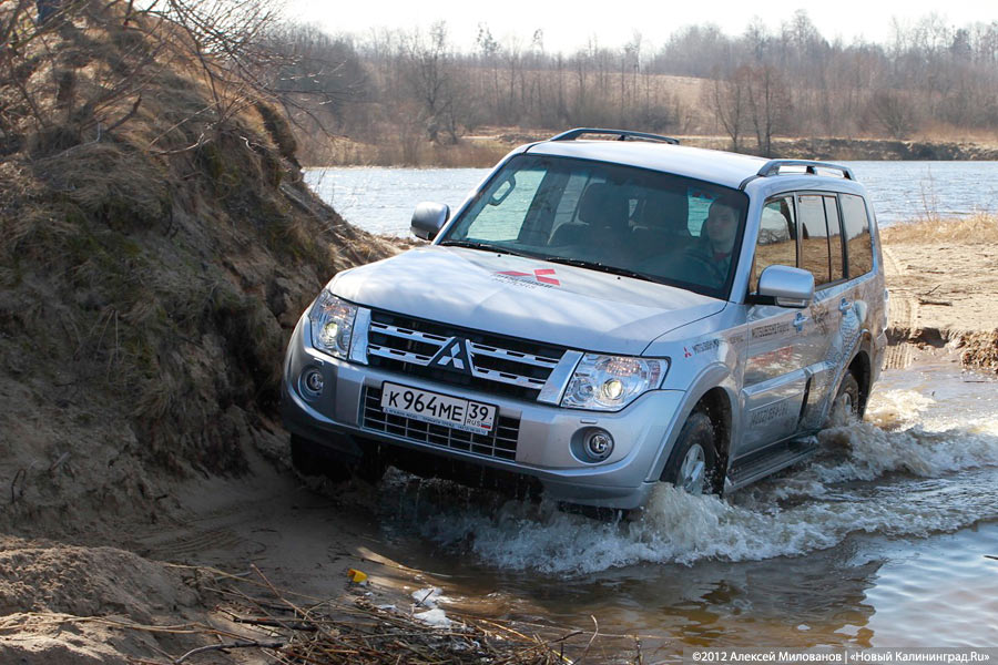 «Танки грязи не боятся»: внедорожный тест-драйв Mitsubishi Pajero IV