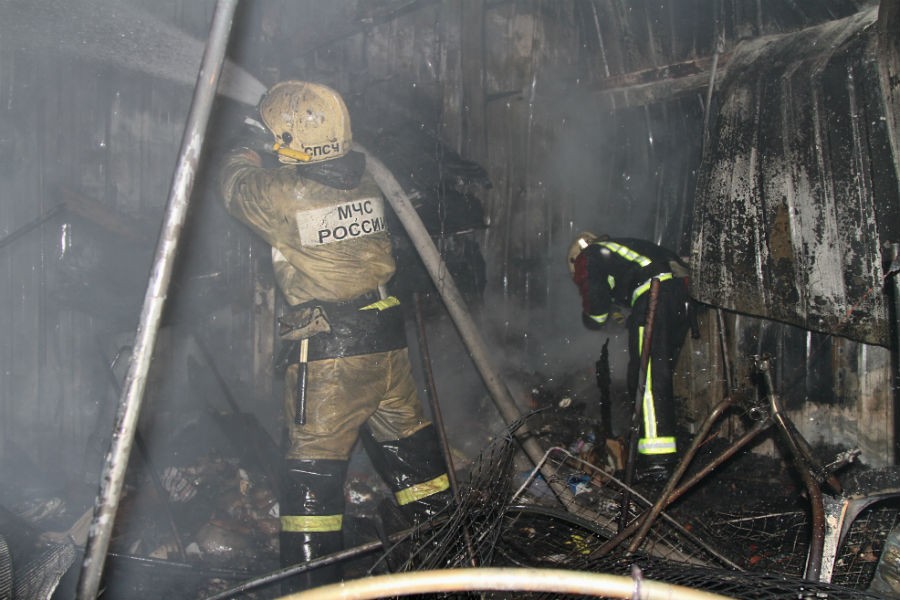 Во время пожара на рынке «Сельма» сгорели порядка десяти павильонов