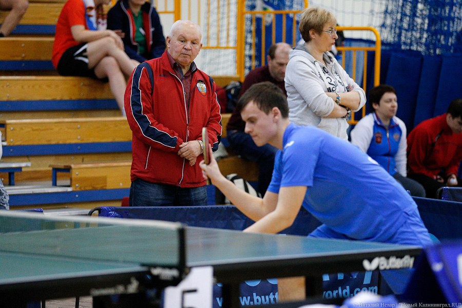 Ракетки и сетка: в Калининграде проходит чемпионат по настольному теннису