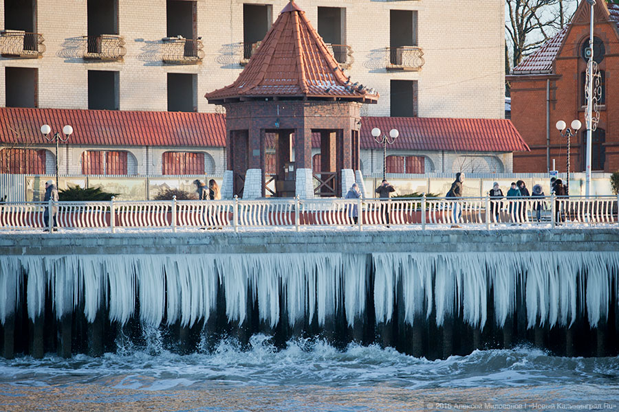 Сцены у моря: как выглядит променад в Зеленоградске после шторма
