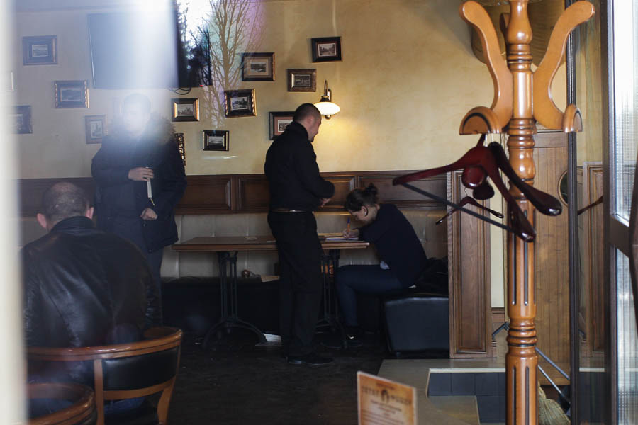 В Калининграде в ресторане «Тетка Фишер» неизвестные с битами напали на посетителей (+фото)