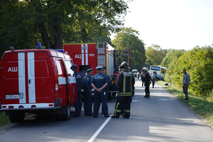 Большая трагедия: что происходило на месте столкновения автобуса с песковозом в Круглово