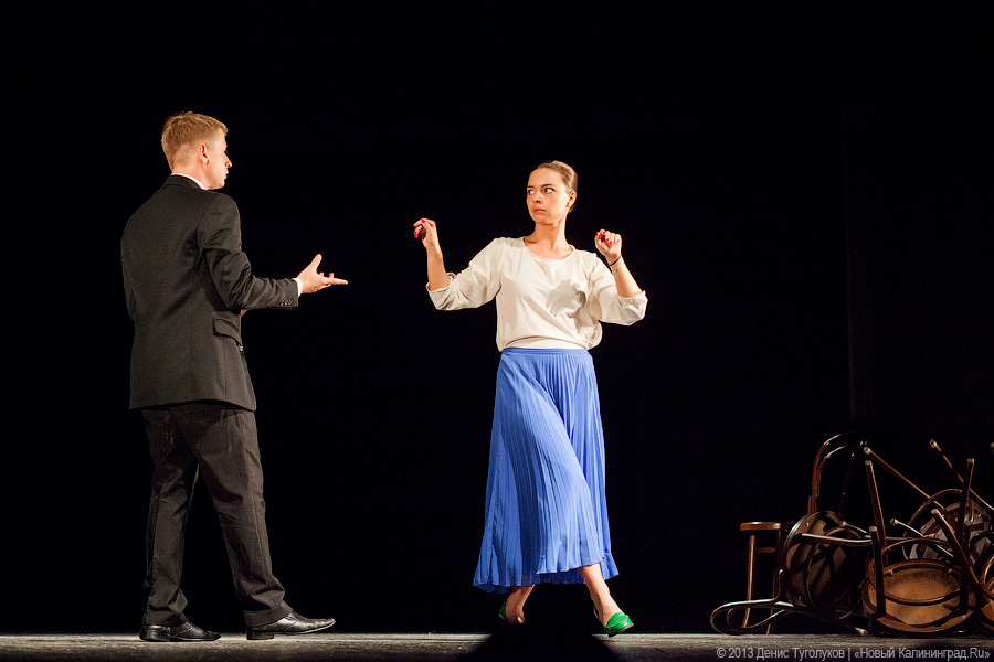 Всё о WooZoo: на «Балтийских сезонах» показали спектакль Олега Глушкова