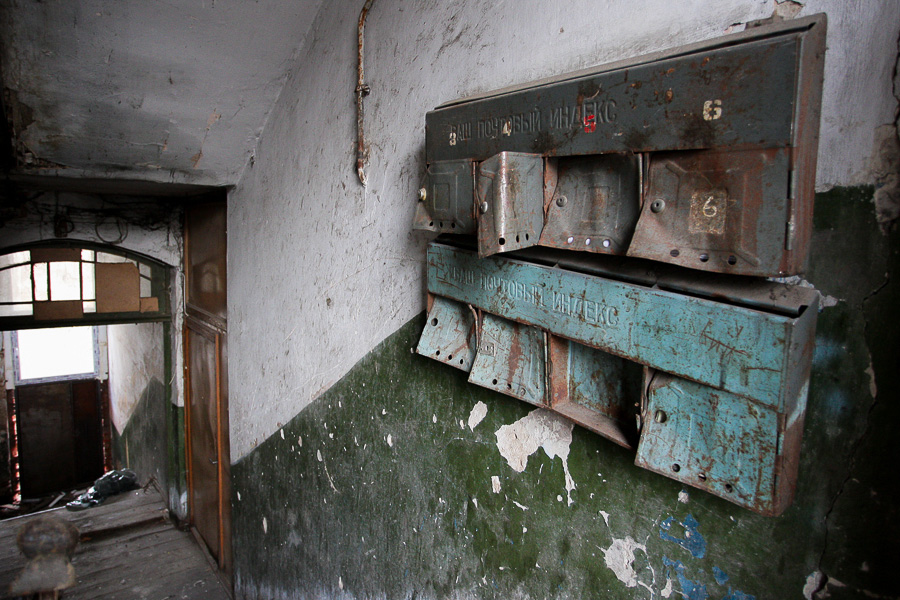 «Мы обиваем пороги, а толку нет!»: власти не спешат ремонтировать сгоревшие дома в Советске