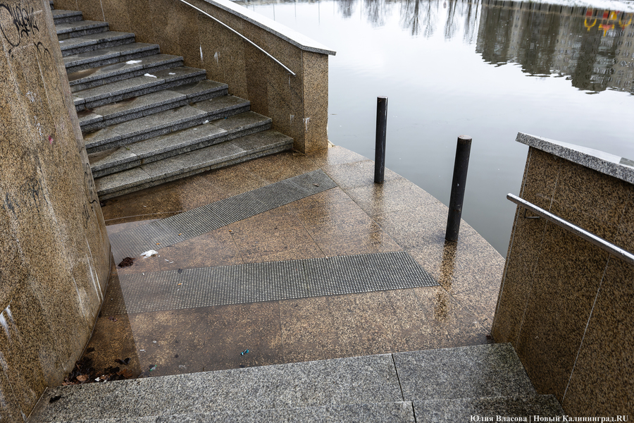 Провал за провалом: что стало с набережной Трибуца за семь лет эксплуатации (фото)