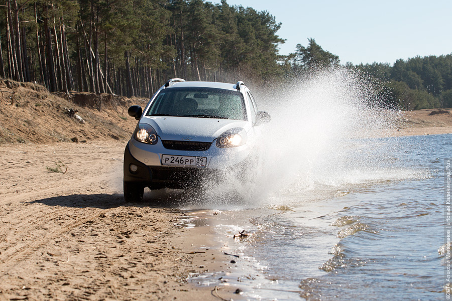 Следуй за ветром: тест-драйв компактного городского кроссовера Chery IndiS