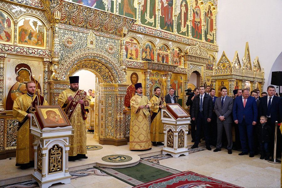 Орден для Николая: патриарх Кирилл освятил новый храм в Гусеве (фото)