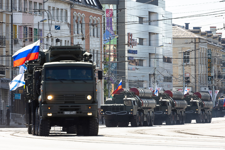 Парад Победы в Калининграде 9 мая (фоторепортаж)