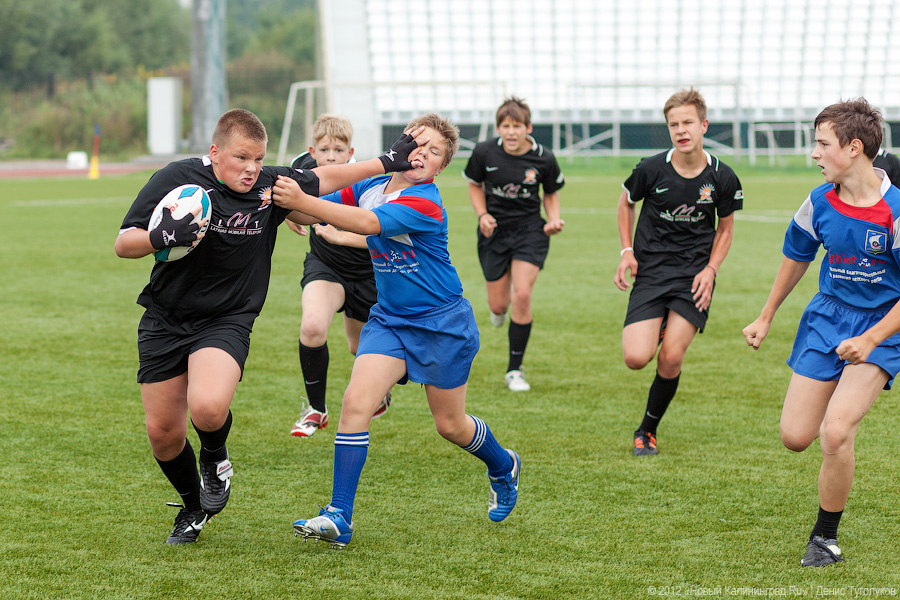 «Битва за овал»: фоторепортаж с международного турнира по регби
