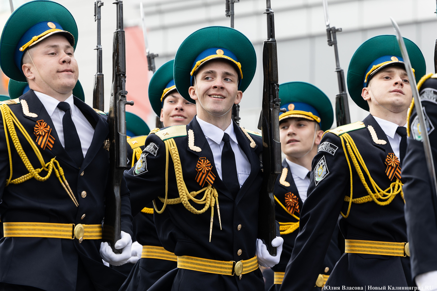 Как проходил Парад Победы в Калининграде (фото)