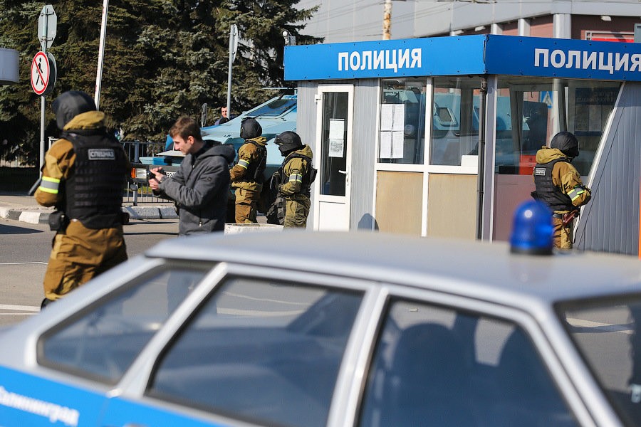 Полиция ищет очевидцев аварии, в которой погибла женщина