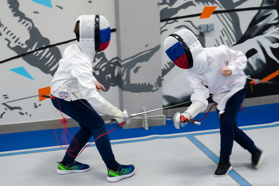 На острие атаки: в Калининграде открылась первая школа фехтования