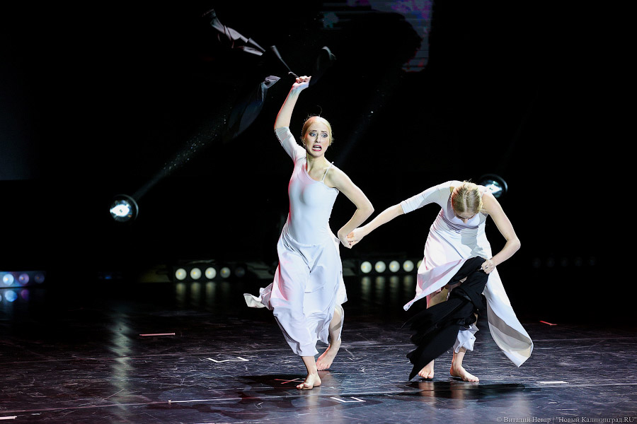 За свободу движения: финалисты шоу «Танцы на ТНТ» выступили в Театре эстрады