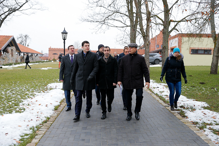 Губернаторский номер: как Антон Алиханов в Гвардейск ездил