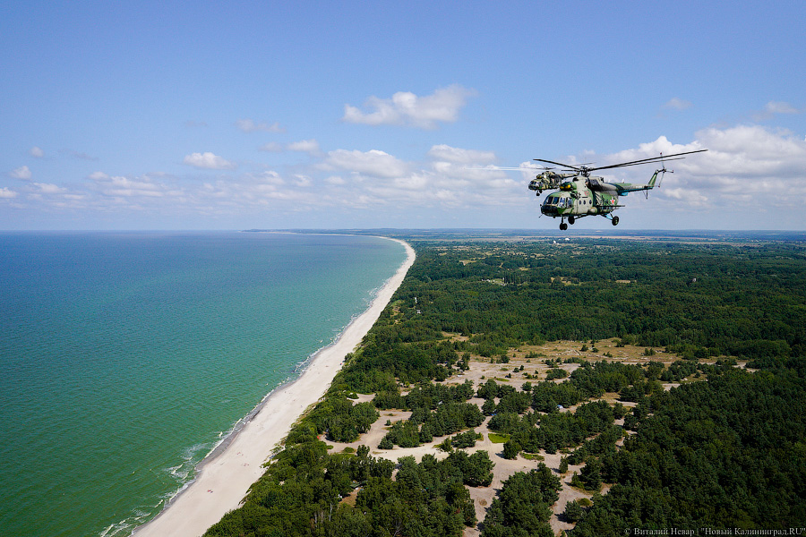 В Балтийске готовятся ко Дню ВМФ. Посмотрите на парад кораблей с высоты (фото)