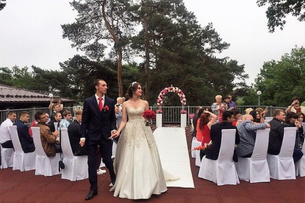 Ресторан-отель «Универсал»: семейные праздники, свадебные торжества