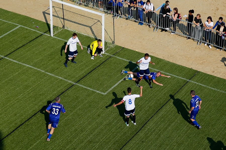 Результат без табло: как Цуканов и Ярошук с блогерами в футбол играли