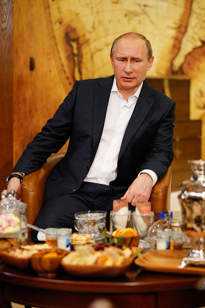 Зритель номер один: Путин в Театре эстрады (фото)