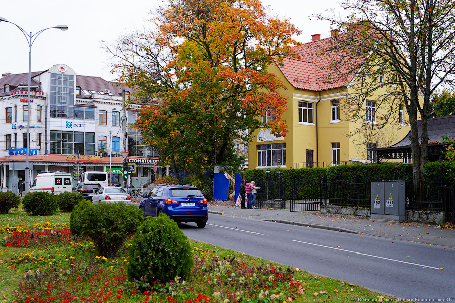 В Калининграде сняли леса с Дома актёра. Вот как историческая вилла выглядит теперь (фото)