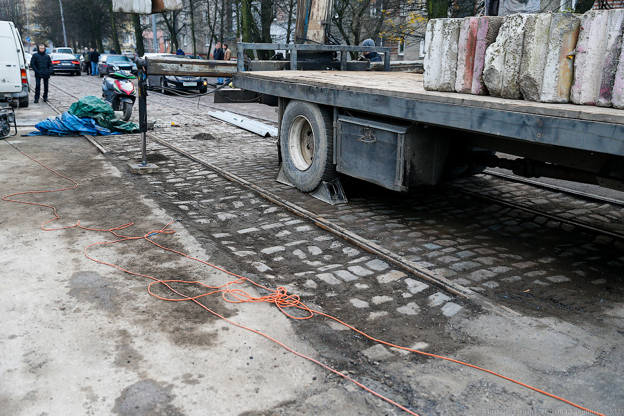 Отбойник на табуретке: мост на улице Киевской открыли для транспорта