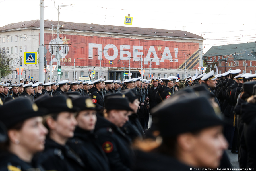 Другой формат по всей стране: в Калининграде прошла ночная репетиция парада Победы (фото)