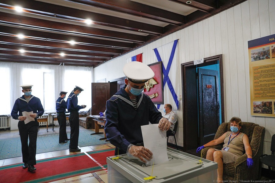 Поправки в палатках: как проходит голосование за изменение Конституции в Балтийске (фото)