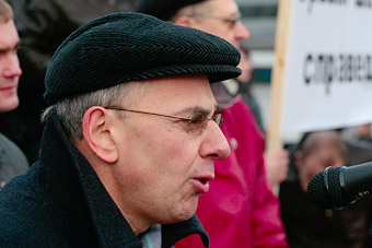 Депутаты Облдумы выступят в суде по транспортному налогу