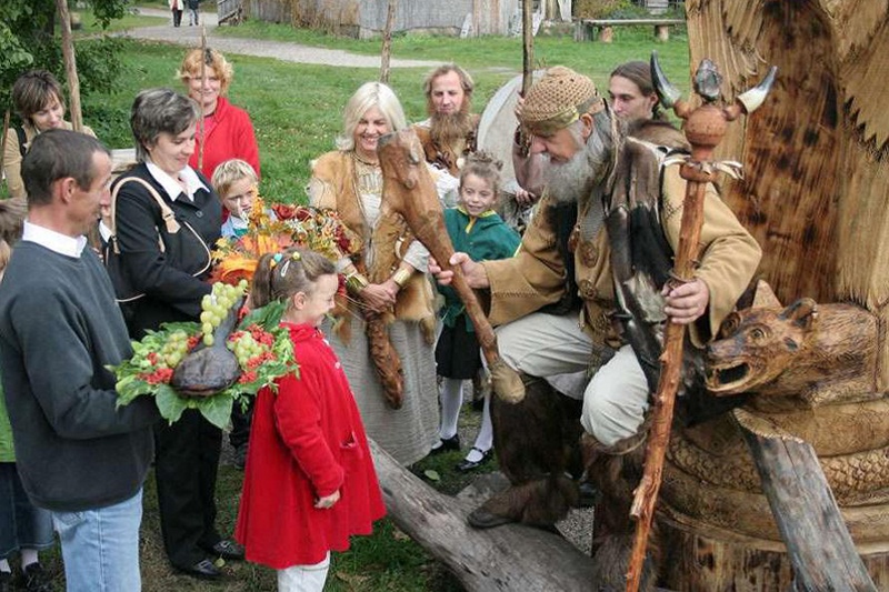 Молодежный лагерь парусного спорта для участников от 12 до 17 лет