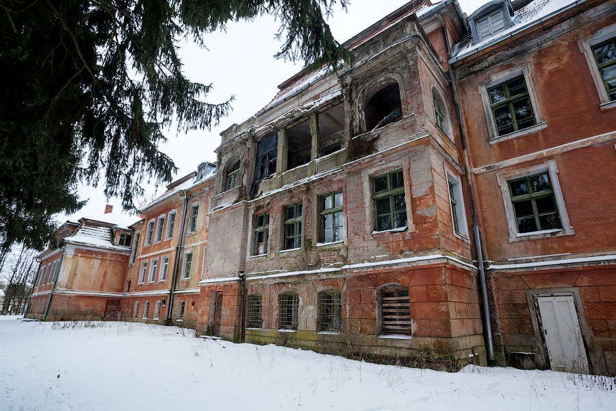 Дом престарелых, отель, медцентр: как собираются спасать крайсхаус в Железнодорожном