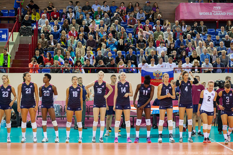 Первый блин комом: российские волейболистки проиграли американкам (фото)
