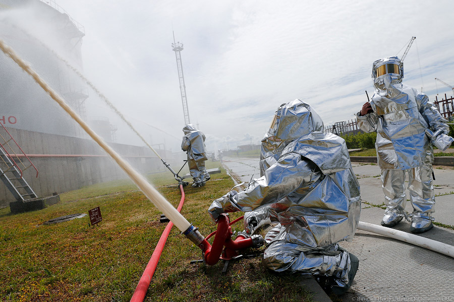 «Туши ТЭЦ»: в Калининграде прошли массовые учения МЧС