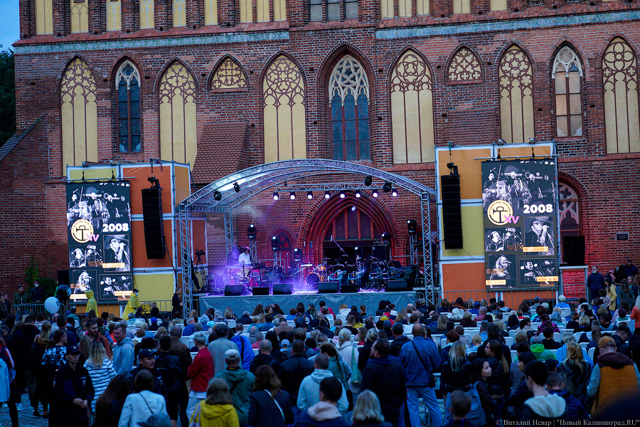 Алиханов вместо Сантаны: как прошла презентация новых дат «Калининград Сити Джаза»