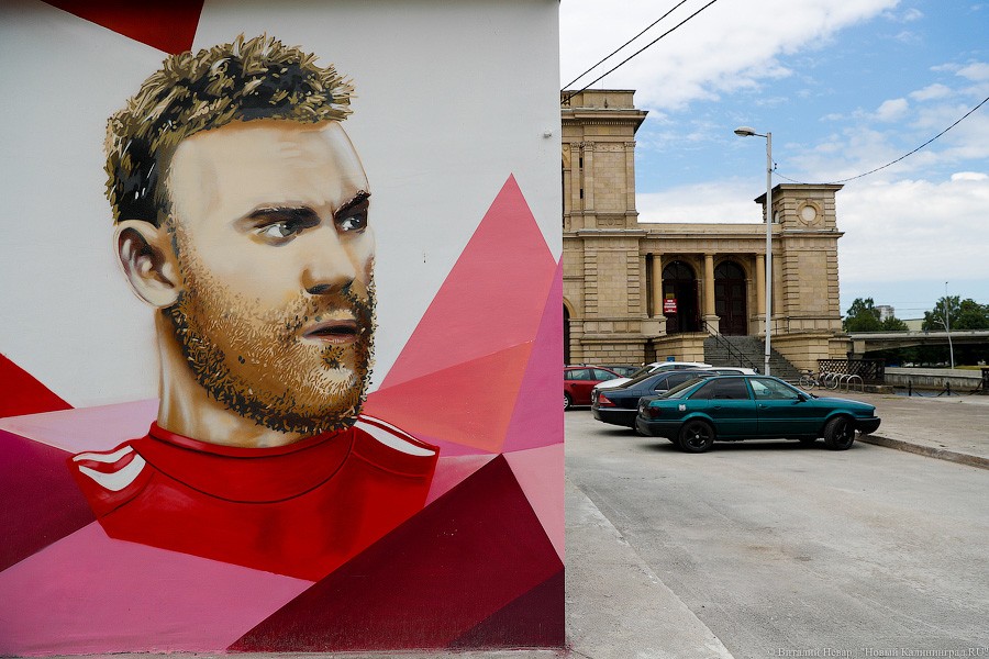 Яшин, Рамос и Кремль: кто рисует футбольные граффити в Калининграде