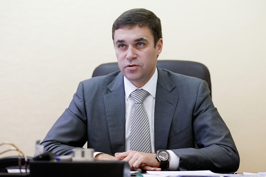 Экс-министр спорта Калининградской области решил открыть курсы этикета для мальчиков
