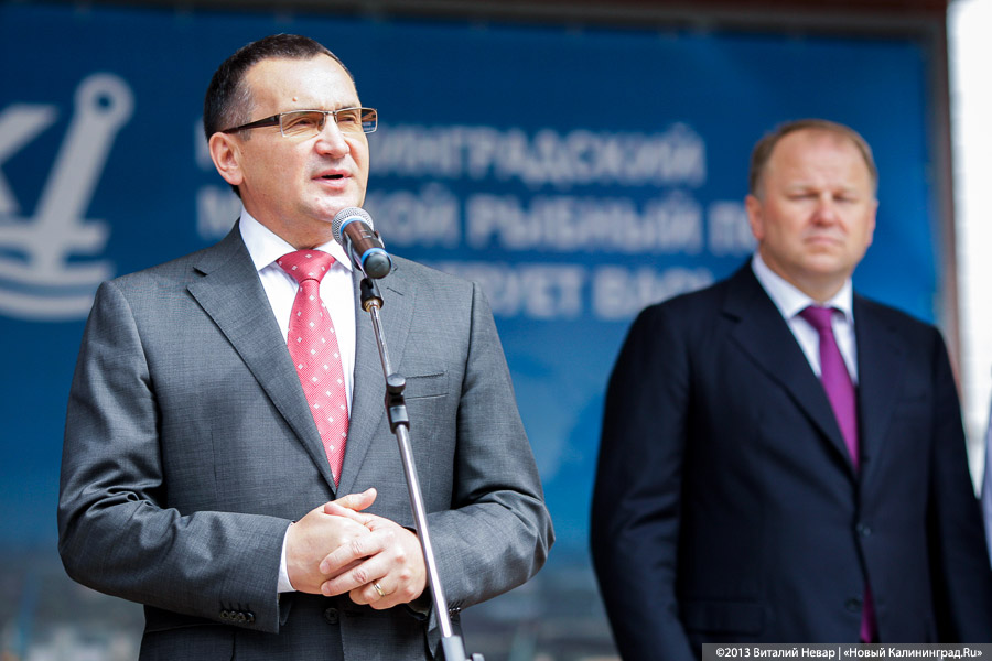 Сын за отцом: министр сельского хозяйства Николай Федоров посетил область