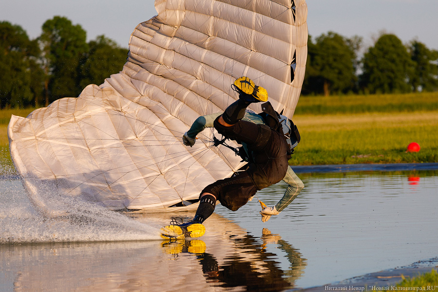 Люди как птицы: под Калининградом прошел этап Кубка России по купольному пилотированию (фото)